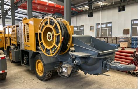 Elastyczne opryskiwanie mokrego betonu betonowego Robot wysokiej wydajności dla kanalizacji